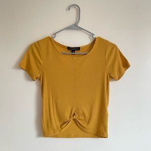 Juniors Cute Tie-Knot Top